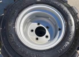 4 x BKT BANDEN MET VELG MULTIONE